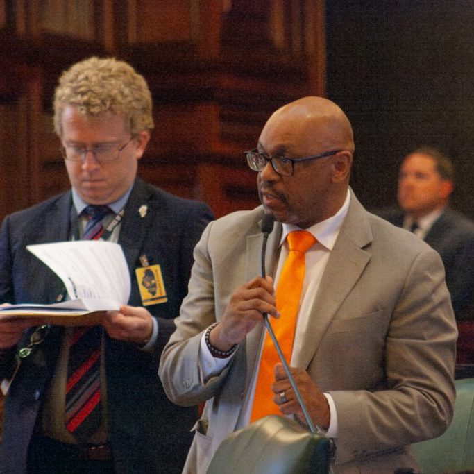 Democratic Rep. Thaddeus Jones speaks on the House floor on his way to passing a pair of bills to regulate the homeowner and auto insurance industries. (Capitol News Illinois photo by Jenna Schweikert)