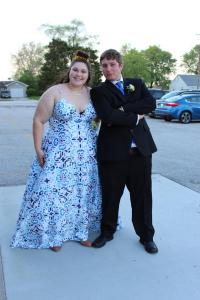 Prom 037